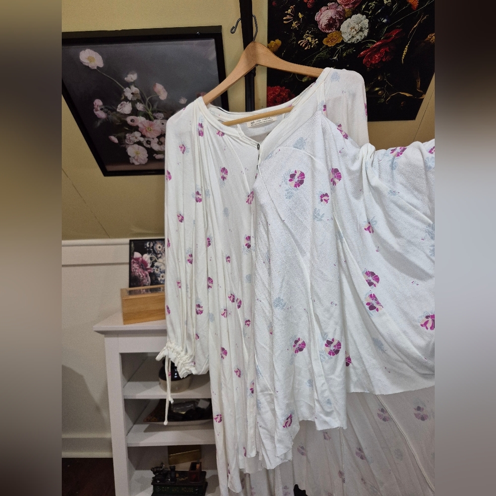 We The Free White and Pink Floral Top - Picture 7 of 7